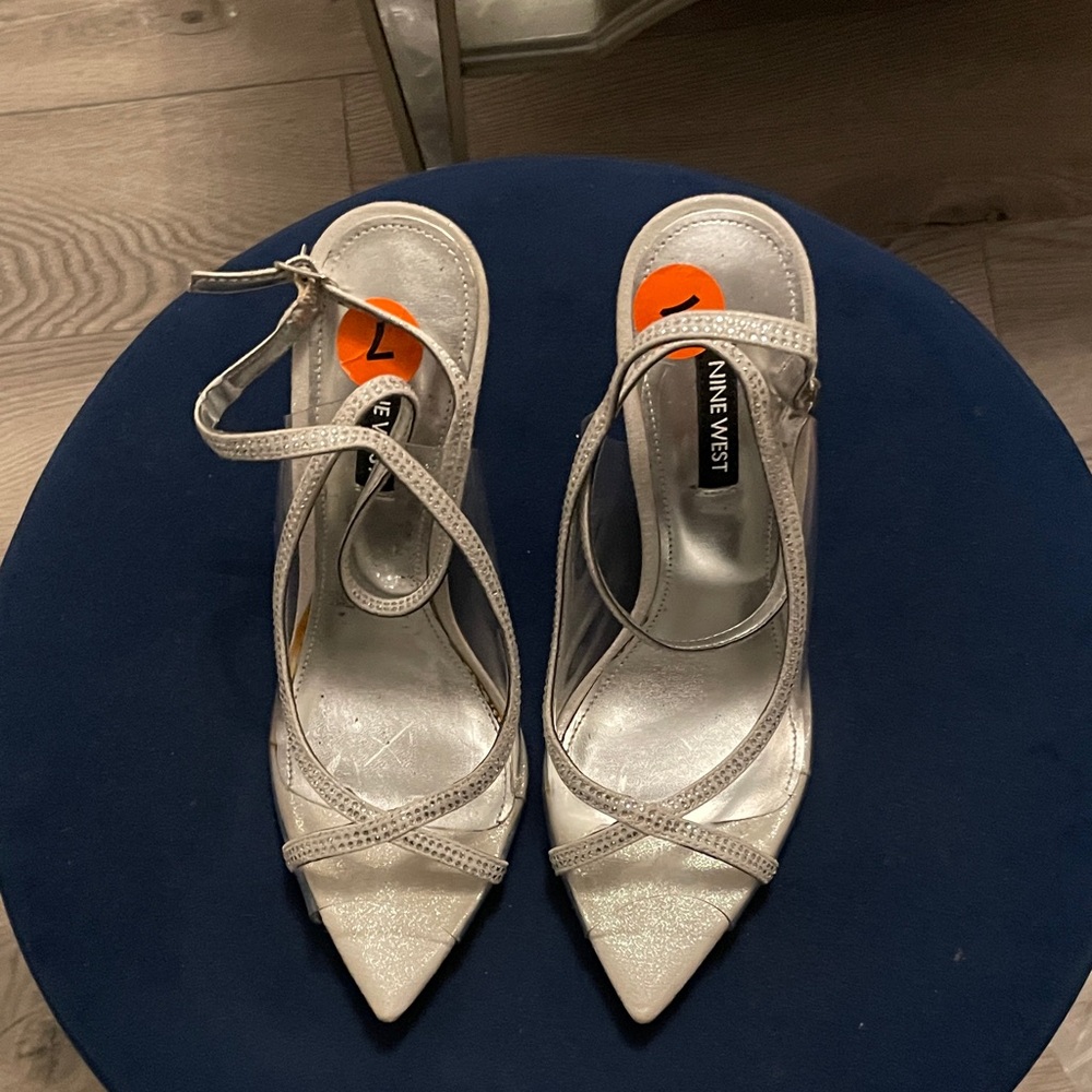 Nine West Silver Metallic Pointed Toe Strappy Heels - Size 7